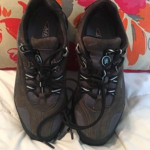 MBT Women’s Specialized Rockhopper Mountain Bike